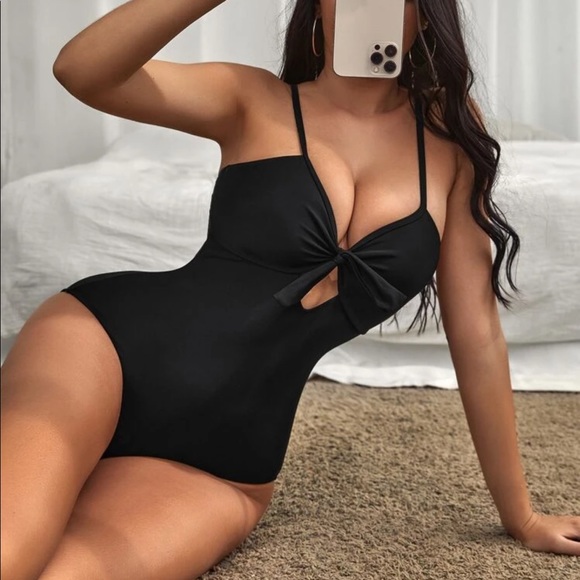 Knot Front Keyhole One Piece Swimsuit - Picture 1 of 4